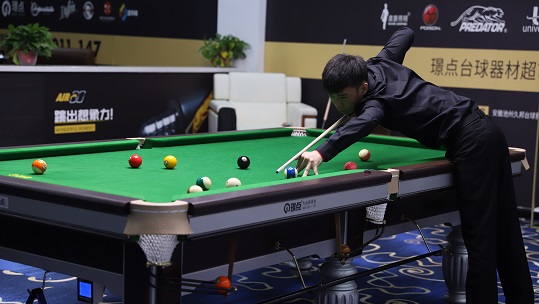 特别是在青 特别是在青