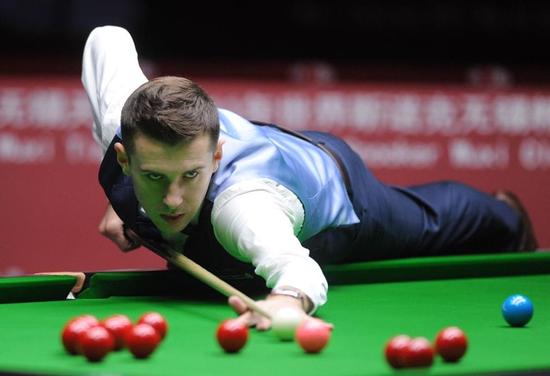 既得益于穆 既得益于穆