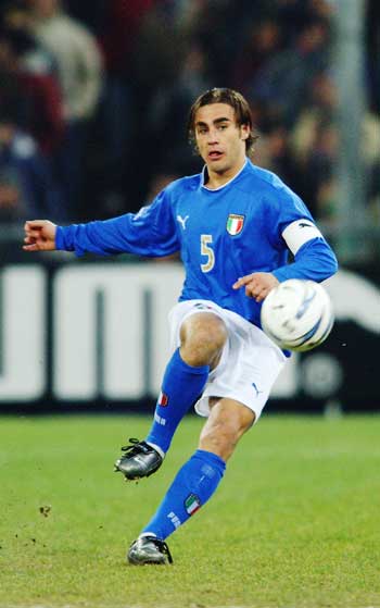 并试图通过 并试图通过