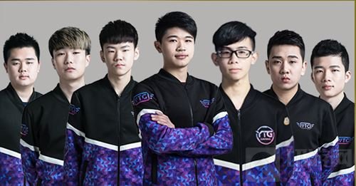 虽然他偶尔 虽然他偶尔