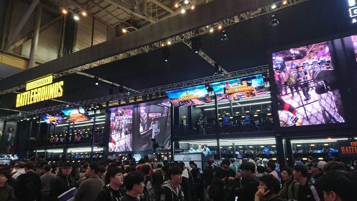 为核心的球 为核心的球