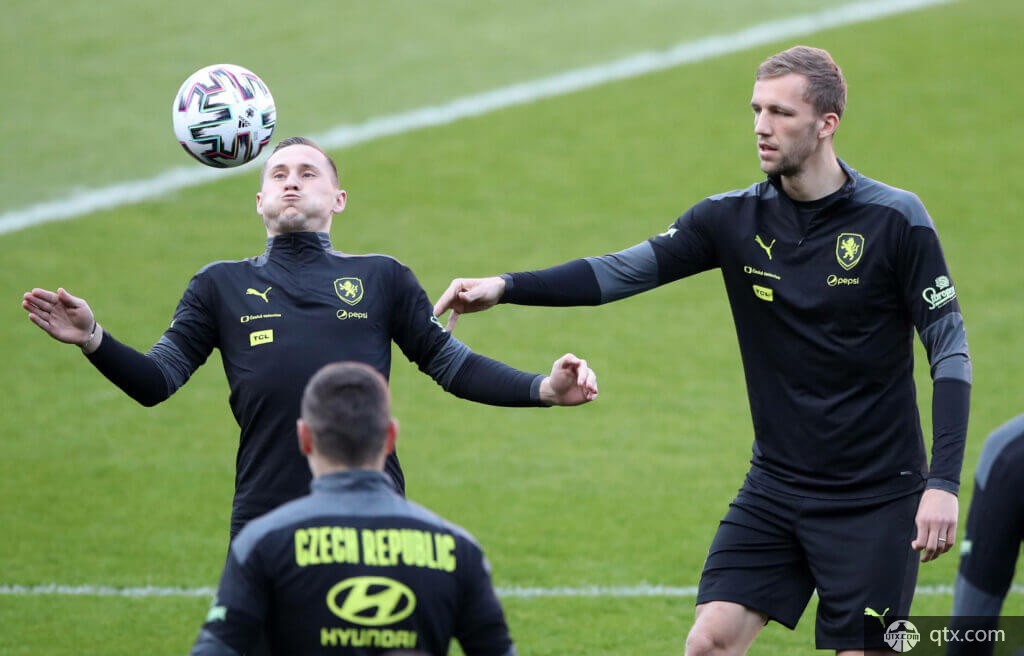 皇马发布对阵皇家社会海报：罗德里戈、莫德里奇、迪亚斯出镜